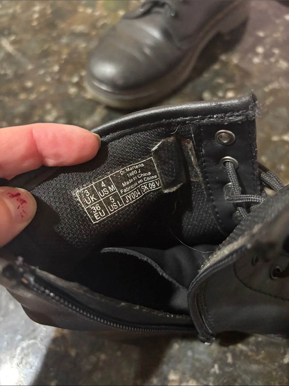 Dr. Martens 1460 JR boots! Youth 4